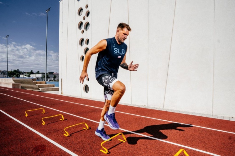 世俱杯买球下注-韦斯利-约翰逊谈东契奇减肥:不止是做给别人看 他想要重回总决赛